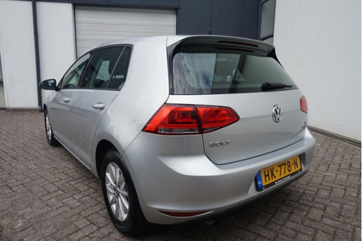 Volkswagen Golf - 1.0 TSI 115pk Trendline 5drs | Navi | Airco | Cruise | Lm velgen - 1