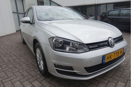 Volkswagen Golf - 1.0 TSI 115pk Trendline 5drs | Navi | Airco | Cruise | Lm velgen - 1