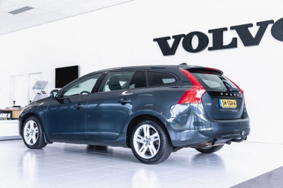 Volvo V60 - T3 Kinetic, Business Pack Pro, Family Line - Afbeelding 2