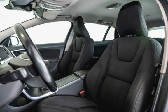 Volvo V60 - T3 Kinetic, Business Pack Pro, Family Line - Afbeelding 5