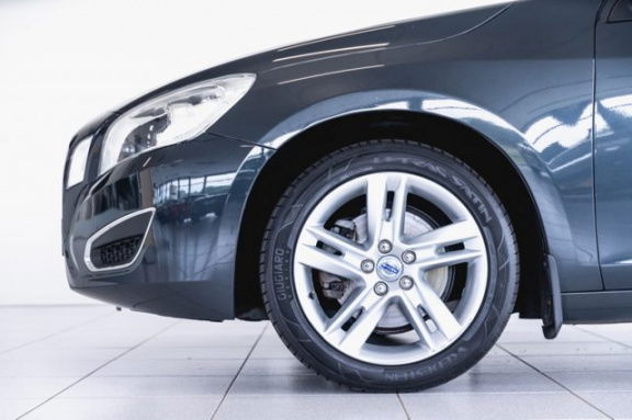Volvo V60 - T3 Kinetic, Business Pack Pro, Family Line - Afbeelding 7