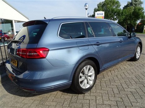 Volkswagen Passat Variant - 1.6 TDI 120PK DSG Connected NAVI/PDC/LMV/LED - 1