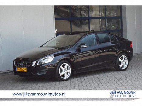 Volvo S60 - 2.0T 203pk Intro Edition leer navi trekhaak - 1