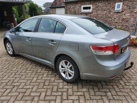 Toyota Avensis - 1.8 VVTi Dynamic - 1