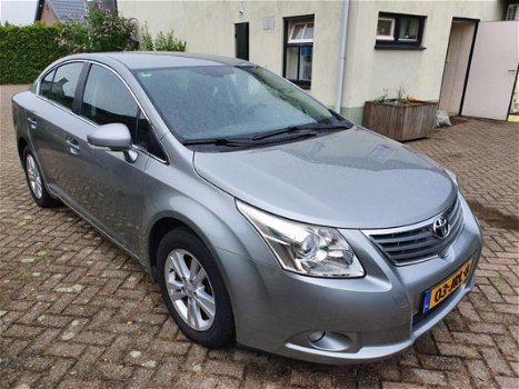 Toyota Avensis - 1.8 VVTi Dynamic - 1