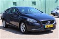 Volvo V40 - 2.0 D2 Momentum Business (120pk) Navi /Climat /Cruise /Elek. pakket /Audio premium /Blue - 1 - Thumbnail