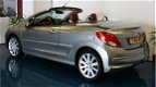 Peugeot 207 CC - 1.6 VTi Griffe Lederen bekleding/Cruis controle/Nieuw apk/Nette auto - 1 - Thumbnail