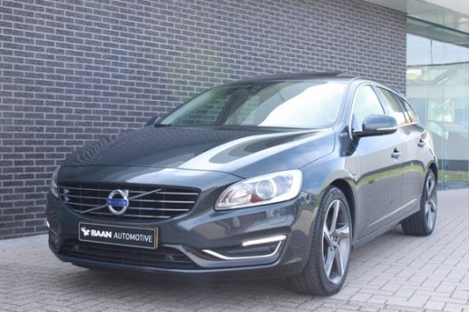 Volvo V60 - 2.4 D6 AWD Plug-In Hybrid Summum | Incl btw | OnCall | Schuif/kanteldak | - 1