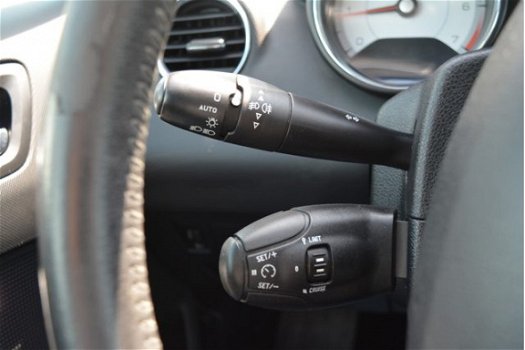 Peugeot 308 SW - 1.6 THP XT | PDC V+A | Trekhaak | Climate Control OOK ZONDAG 19 JANUARI OPEN - 1