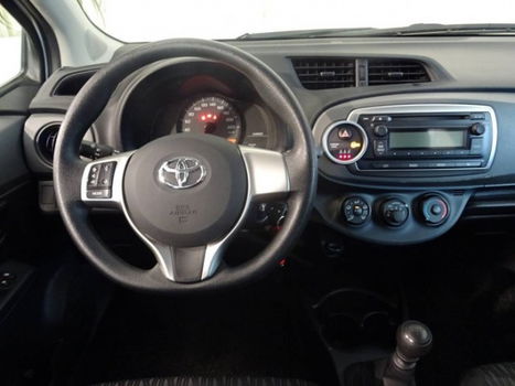 Toyota Yaris - 1.3 VVT-i Comfort 5drs Airco - 1