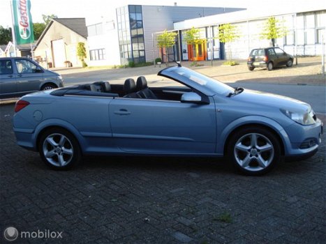 Opel Astra TwinTop - 1.8 Enjoy - 1