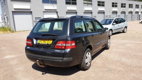 Fiat Stilo Multi Wagon - 1.6-16V Active Nette en perfect rijdende Stilo Wagon Airco elct paket - 1