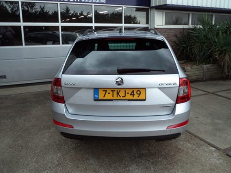 Skoda Octavia Combi - 1.6 TDI Greenline Businessline 1e Eigenaar, slechts 132.000 km, Full map Navig - 1