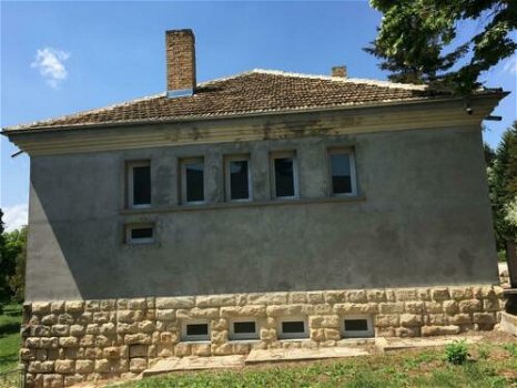 Deeltijds geronveerd woonhuis in Sadina Bulgarije - 2