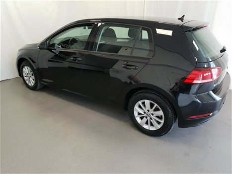 Volkswagen Golf - 1.0 TSI Trendline - 1