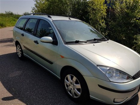 Ford Focus Wagon - 1.6-16V Collection - 1