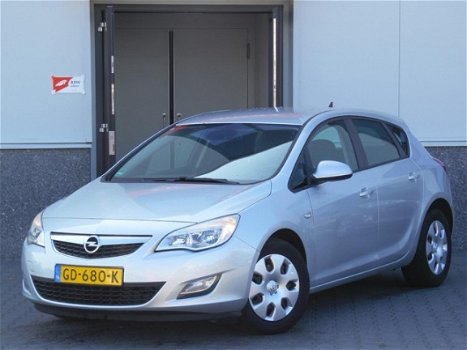 Opel Astra - 1.7 CDTi S/S Cosmo AIRCO APK 2020 (bj2012) - 1