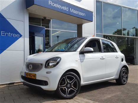 Smart Forfour - 1.0 70PK PROXY COMFORT & COOL & MEDIA 5-DEURS | NAVI | CLIMA | CRUISE | GLAZEN PANOR - 1