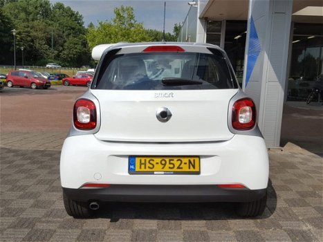 Smart Forfour - 1.0 70PK PROXY COMFORT & COOL & MEDIA 5-DEURS | NAVI | CLIMA | CRUISE | GLAZEN PANOR - 1