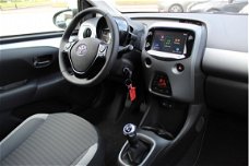 Toyota Aygo - 1.0 X-JOY 5 DEURS CLIMA ANDROID AUTO APPLE CARPLAY