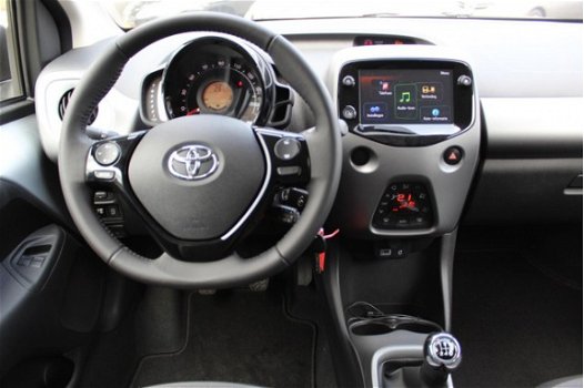 Toyota Aygo - 1.0 X-JOY 5 DEURS CLIMA ANDROID AUTO APPLE CARPLAY - 1