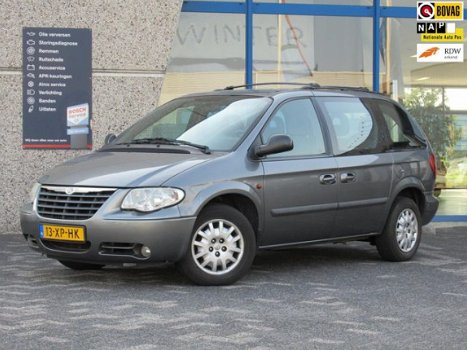 Chrysler Voyager - 2.8 CRD SE AUTOMAAT NIEUWE APK VANDAAG NOG RIJDEN - 1