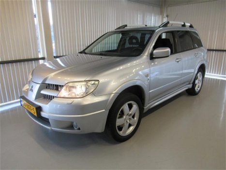 Mitsubishi Outlander Sport - 2.4 Invite Scott 4WD 4x4 17