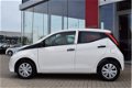 Toyota Aygo - 1.0 VVT-i x-fun 5-deurs 72pk | Airco | Bluetooth connectiviteit | - 1 - Thumbnail