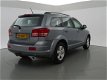 Dodge Journey - 2.0 CRD SXT AUT. 7 PERSOONS + NAVIGATIE / CAMERA / TREKHAAK - 1 - Thumbnail