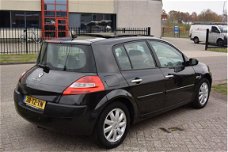 Renault Mégane - 1.6-16V Tech Line panoramadak navigatie nieuwe apk inruil mogelijk nap