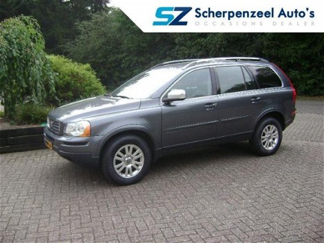 Volvo XC90 - 2.4 D5 Momentum Aut/ Leer/Nav/Xenon - 1