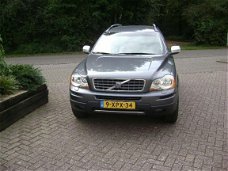 Volvo XC90 - 2.4 D5 Momentum Aut/ Leer/Nav/Xenon