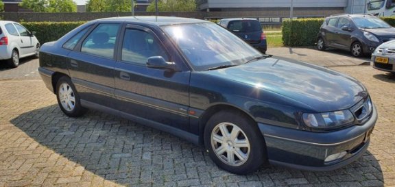 Renault Safrane - 3.0-24V V6 RXE UNIEK - 1