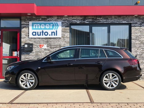 Opel Insignia Sports Tourer - 2.0 T Cosmo 4x4 251pk l ORG.NL l NAVI l LEDER l XENON - 1