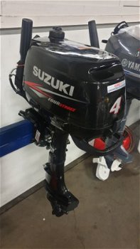 Suzuki DF4S - 2
