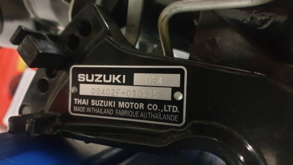 Suzuki DF4S - 3