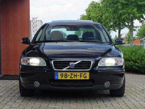 Volvo S60 - 2.4D Drivers Edition Xenon Leder Schuifdak Trekhaak etc - 1