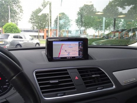 Audi Q3 - 2.0 TFSI quattro Pro Line MMI Navigatie Parkeersensoren etc - 1