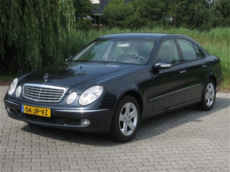 Mercedes-Benz E-klasse - W211 270 CDI Elegance || Beige Leder \ Smaragd Zwart / Automaat - 1