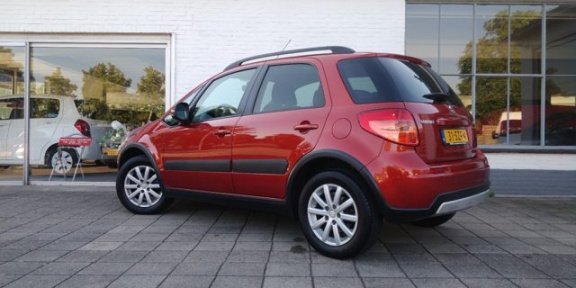 Suzuki SX4 - 1.6 exclusive 120pk - 1