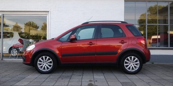 Suzuki SX4 - 1.6 exclusive 120pk - 1