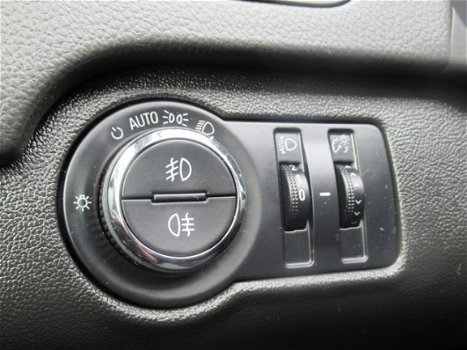 Opel Insignia - 1.4 Turbo EcoFLEX Edition Navigatie / Limiter / Bluetooth / Parkeersensoren - 1