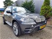 BMW X5 - 4.0d 306pk Exe. Sport Pakket |Panorama|Leder|Navi|NAP - 1 - Thumbnail