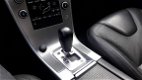 Volvo XC60 - 2.4 Diesel FWD Momentum Automaat - 1 - Thumbnail