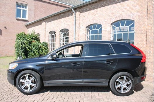 Volvo XC60 - 2.0 D3 FWD Summum 2010 300.974KM Navi Cruise LMV PDC ECC Leder Stoel verwarming - 1