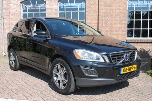 Volvo XC60 - 2.0 D3 FWD Summum 2010 300.974KM Navi Cruise LMV PDC ECC Leder Stoel verwarming - 1