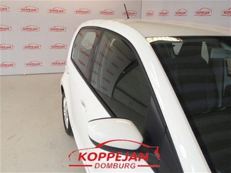 Volkswagen Up! - 1.0 move up BlueMotion Executive, Airco, Navi, Handsfree bellen - 1