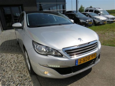 Peugeot 308 SW - 1.6 BlueHDI Blue Lease Executive Trekhaak Panoramadak Navi Clima PDC Bluetooth - 1