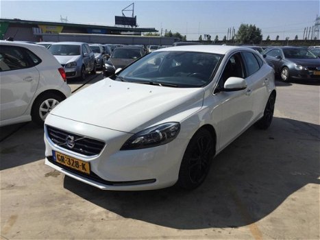 Volvo V40 - 1.6 D2 - 1