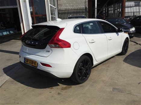 Volvo V40 - 1.6 D2 - 1